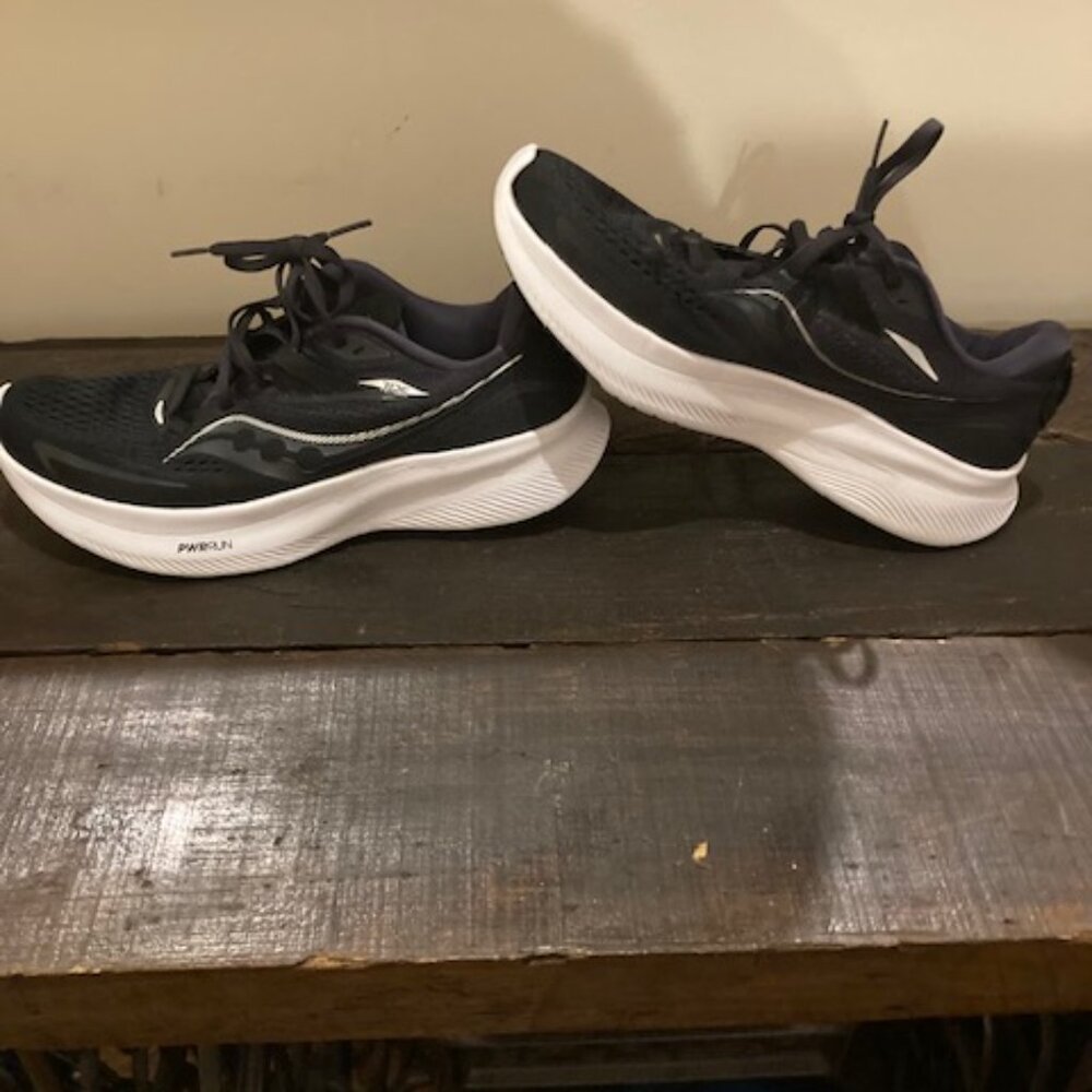 saucony pwrrun womens size 9
